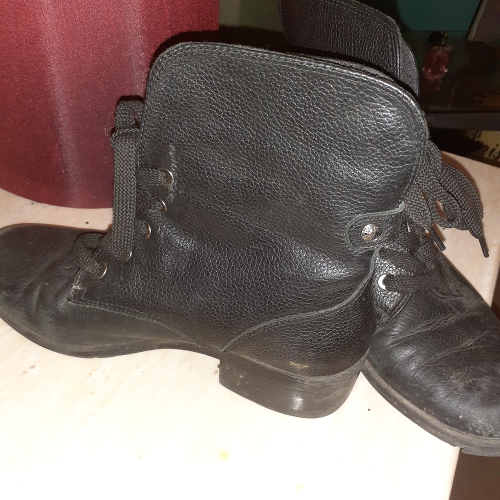 Boots - Picture 2 of 3